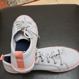 Sperry Crest Vibe Seacycled Gray and Pink Sneakers